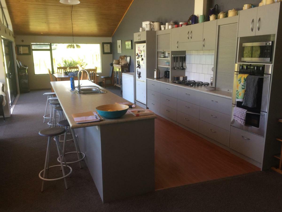 Waiotahe Dairy Farm Hideout Villa Waiotahi Exterior photo
